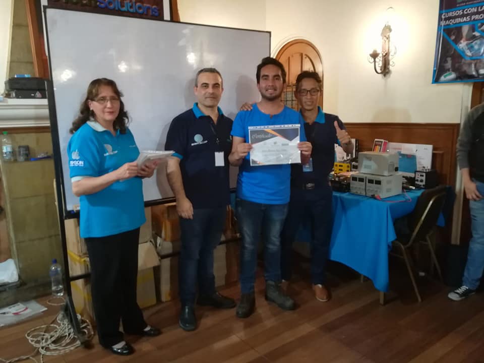 Capacitación en reparación de laptops